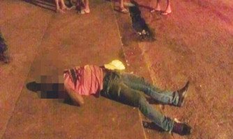 Jovem é executado a tiros próximo a um bar em Quatro Marcos