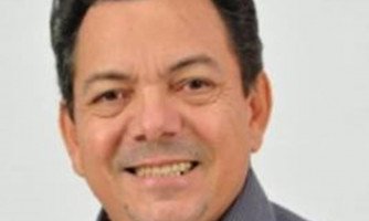 Justiça condena o prefeito de Mirassol Elias Leal por promoção pessoal