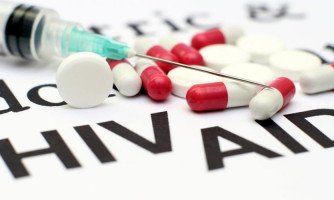 Governo começa a distribuir semana que vem remédio 3 em 1 para pacientes com HIV