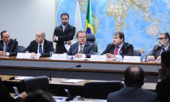 Senador Wellington diz que relatório sobre fim da  “guerra fiscal” vai contemplar Estados