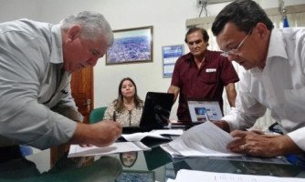 MIRASSOL D'OESTE: Prefeitura e Sicredi firmam parceria para pavimentação urbana