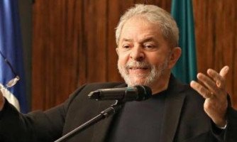 Lula pede a presidente que diminua espaço de 