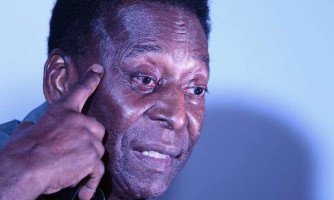 Pelé critica crise na Fifa