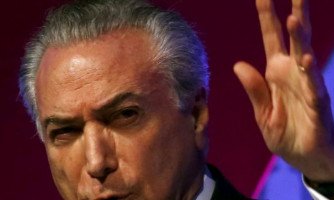 PMDB qualifica PT de fratricida e quer se afastar de Dilma