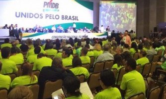 Discurso pró-impeachment de Dilma predominam em evento do PMDB