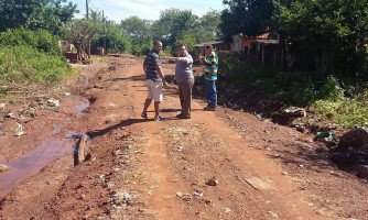 Prefeito  de Mirassol visita bairros atingidos pelas chuvas  e garante a  moradores providencias