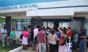 Segurados denunciam INSS por demora na concessão de benefícios