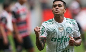 Palmeiras bate o Santa Cruz e dorme na liderança