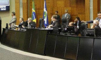Deputados de MT querem garantia de pagamento da RGA via LDO 2017
