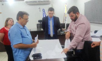 Juiz de Quatro Marcos promove audiência e esclarece sobre a regularização fundiária do bairro Jardim Rondon
