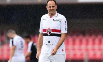 Rogério Ceni “quer ajudar” e é o favorito para assumir o São Paulo