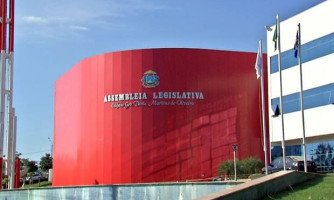 Relatório que aponta monopólio da JBS aguarda votação na ALMT