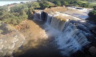 Jovem morre afogado ao tomar banho com amigos em cachoeira em MT
