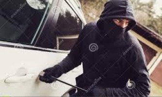 Dentista tem veiculo roubado após ser amordaçada e dopada por ladrões