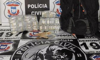 Polícia Civil apreende 560 mil dólares que seria usado na compra de entorpecentes na Bolívia