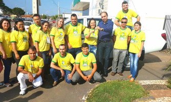 QUATRO MARCOS: prefeito e Secretária de Saúde entrega  caminhonete para Vigilância em Saúde