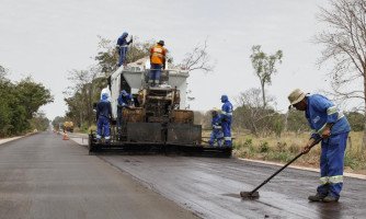REGIÃO OESTE DE MT: Estado avança com 10 obras em estradas e beneficia 200 mil habitantes