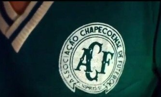 Chapecoense faz homenagens às vítimas de acidente de avião