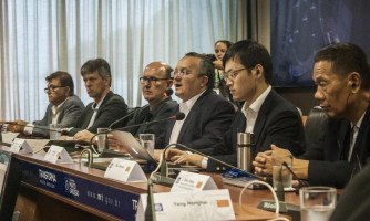 Chineses chegam a MT para aprender sobre suinocultura e estreitar parcerias