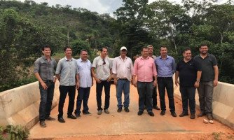 PONTES DE CONCRETO: Deputado federal Valtenir visita Poxoréu