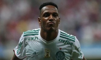 Palmeiras vende Yerry Mina ao Barcelona por mais de R$ 47 milhões