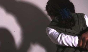 ARAPUTANGA: Menina de 11 anos denuncia companheiro da avó e diz que é alvo de abusos sexuais