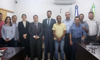 QUATRO MARCOS:  Reunião discute regularização fundiária do Bairro Jardim Rondon