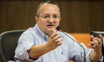 TCE manda Seduc exonerar 607 temporários e colocar concursados em cargos de confiança