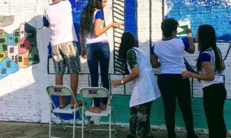 muro de escola plena vira aula prática sobre patrimônio da humanidade