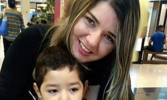 Mãe de menino com paralisia cerebral vende trufas para custear tratamento do filho e pretende levá-lo à Tailândia