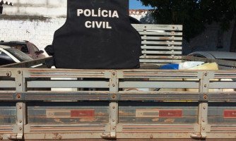 Polícia recupera caminhão furtado em Araputanga