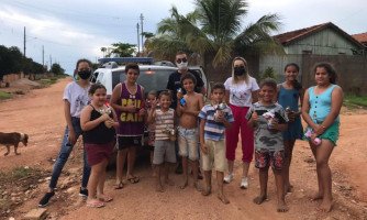 Policiais civis promovem ação solidária com crianças de Quatro Marcos e Mirassol D’Oeste