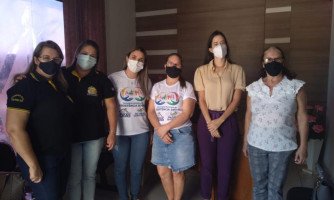 Assistência Social e Conselhos de Quatro Marcos  divulgam Campanha  de combate à violência e ao abuso sexual de crianças e adolescentes
