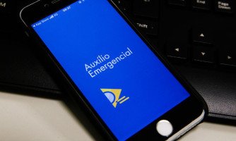 Auxílio emergencial: Governo notifica 650 mil pessoas a devolver dinheiro de auxilio indevido