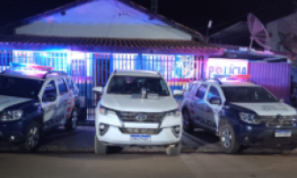 Força Tática prende em Lambari D'Oeste duas pessoas com  caminhonete SW4 roubada em Cuiabá
