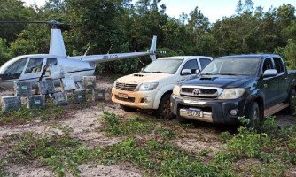 Forças de segurança apreendem helicóptero com mais de 324kg de cocaína em Comodoro