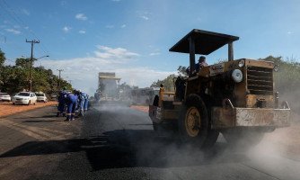 Porto Esperidião e mais 9 municípios assinam convênios de R$ 20 milhões para investimentos