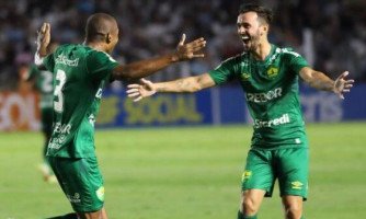 Cuiabá empata na Vila e se mantém na elite do futebol