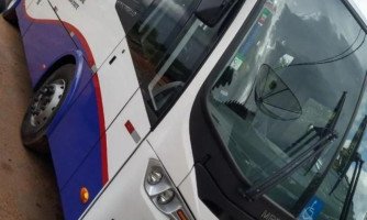 Glória D’Oeste recebe ônibus 0 Km