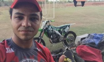 Piloto de Motocross de Mirassol D'oeste morre em  disputa da 4° Etapa Estadual em Juara . Veja vídeo