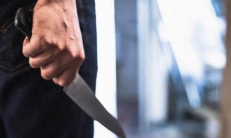 A facadas, jovem mata assassino de sua mãe em Mirassol D’Oeste