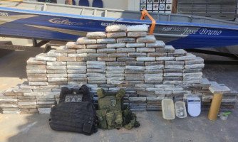 Gefron apreende mais de 200 kg de cocaína em embarcação e residência em Mirassol D’Oeste