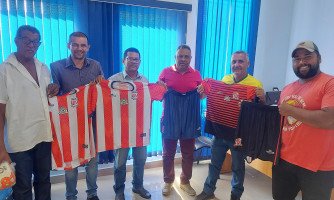 Lidersu entrega Kits espotivos para equipes de São José dos Quatro Marcos e Região  que disputarão Copa Regional de Futebol Amador;  sábado (5), tem o ponta pé inicial em Araputanga