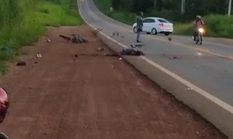 Na rodovia MT 175, motociclista morre esmagado por caminhão de leite; o garupa foi transferido para o  Hospital Regional de Cáceres