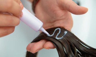 Produtos para cabelo que oferecem risco à saúde são suspensos pela Anvisa. Confira a lista
