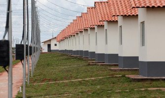 Mirassol D'oeste e Glória D’Oeste estão entre os municípios conveniados com o governo estadual para receber casas populares