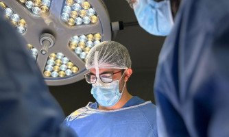 Hospital realiza cirurgia inédita que devolve sorriso a paciente