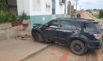 Em São José dos Quatro Marcos Polícia Militar age com rapidez e detém condutor embriagado após colisão