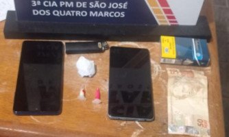 Polícia Militar detém dois suspeitos com drogas em São José dos Quatro Marcos