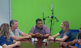 Deputado Valmir Moretto visita São José dos Quatro Marcos e recebe demandas da saúde, infraestrutura, agricultura familiar e desportiva e apoio a causa animal